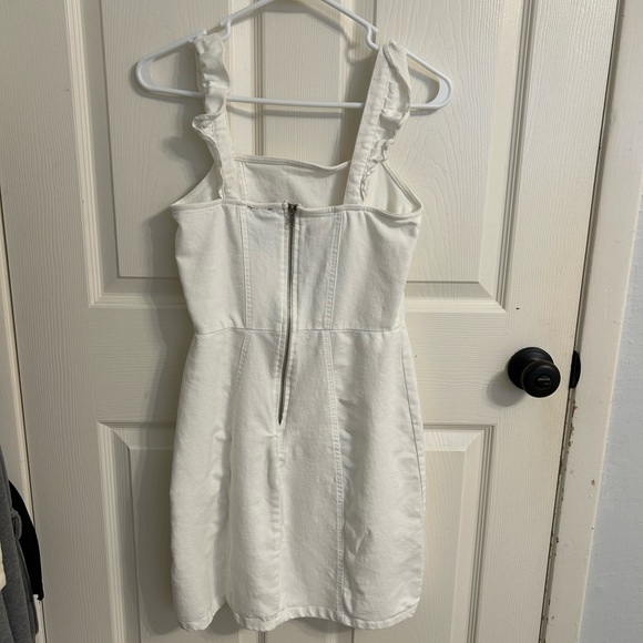 White dress size medium - Picture 2 of 4